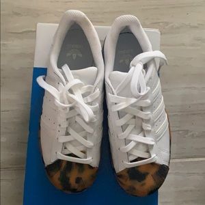 Adidas original superstar j sneakers